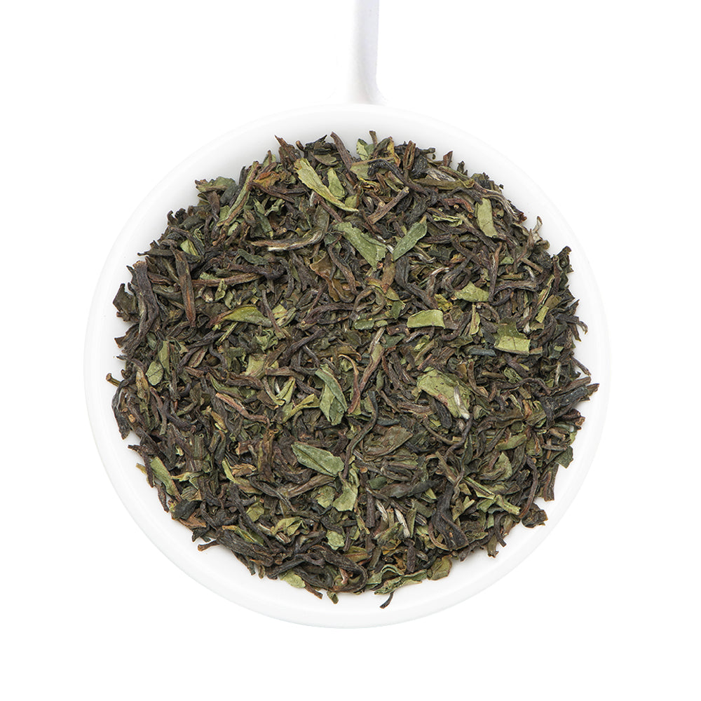 https://www.vahdam.com/cdn/shop/products/WesternHimalayanSpringBlackTea_3bdc0179-7543-4b69-bbbd-abaa49350931.jpg?v=1670231516